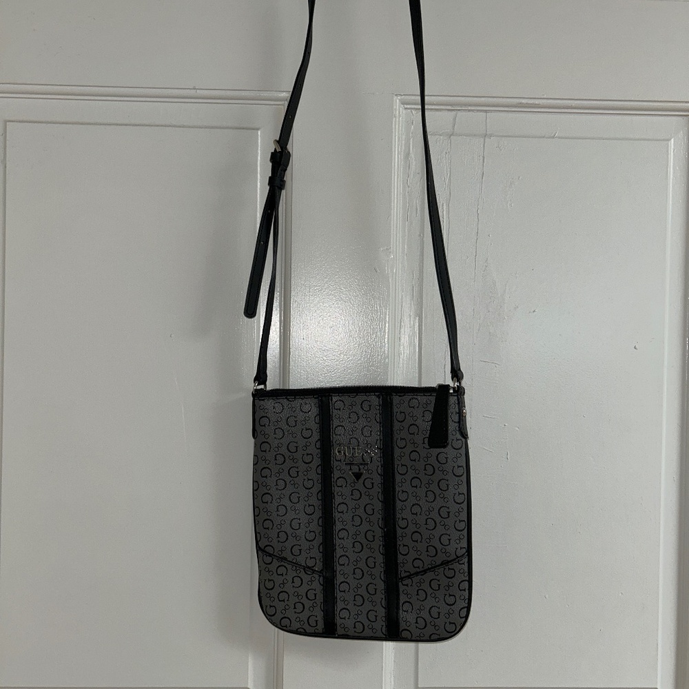 Guess crossbody